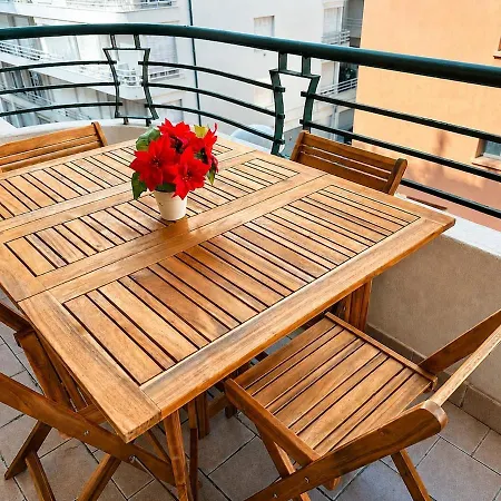 Avec Terrasse A 2 Min De La * Nice